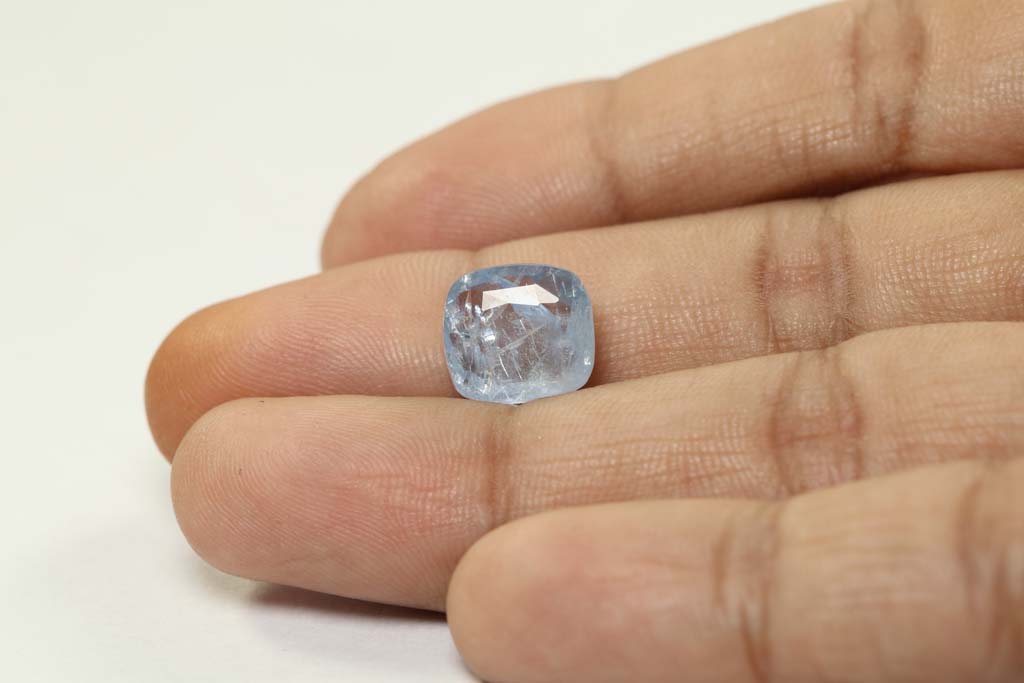 BSP7073 3 Blue Sapphire 5.51 Ct.