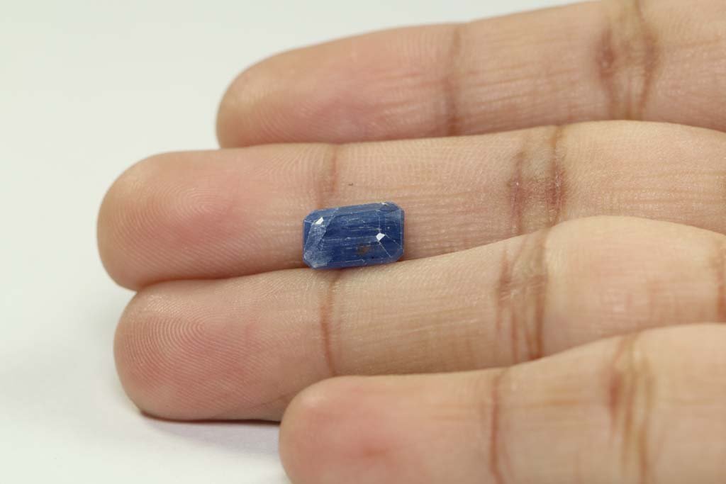 Blue Sapphire 3.86 Ct.