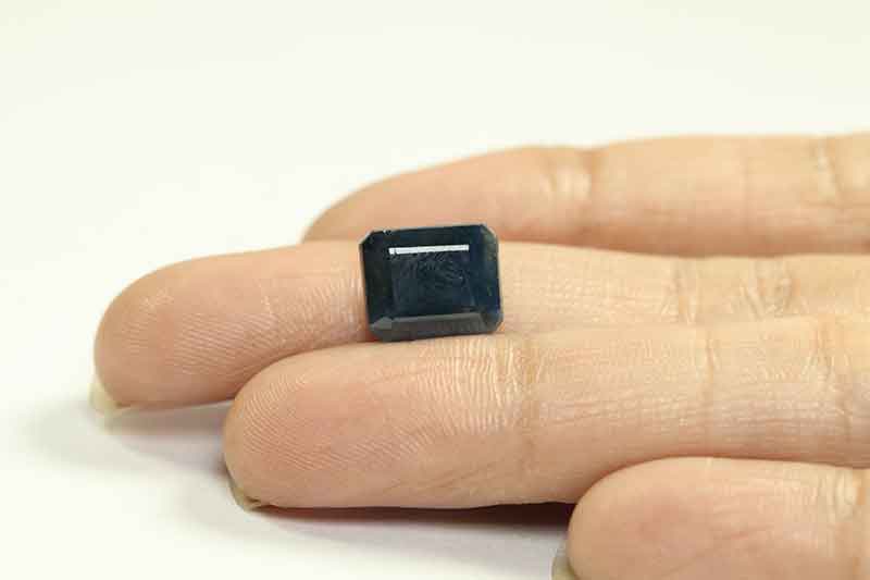 BSP7194 3 Blue Sapphire 7.01 Ct.