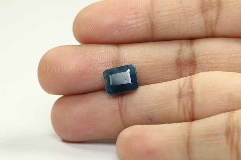 BSP7204 3 Blue Sapphire 6.09 Ct.