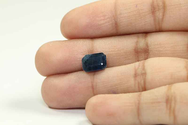 BSP7205 3 Blue Sapphire 4.75 Ct.