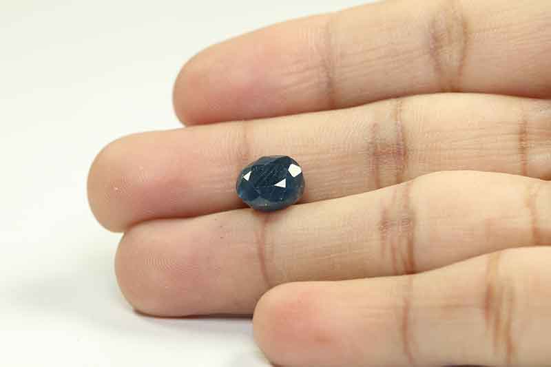 Blue Sapphire 5.59 Ct.