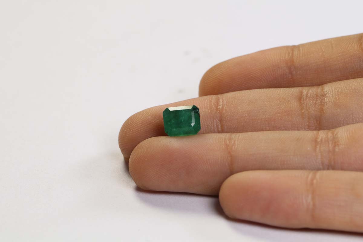 EMR10166 3 Emerald 2.67 Ct.