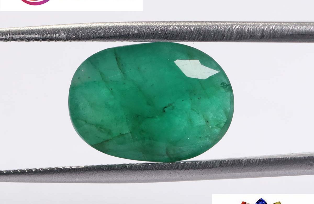 Emerald 5.23 Ct.