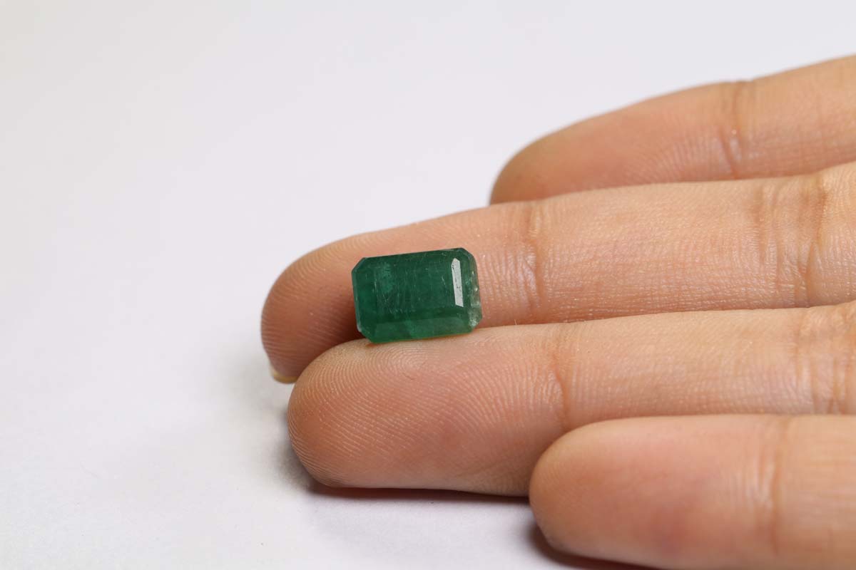 EMR10353 3 Emerald 3.83 Ct.