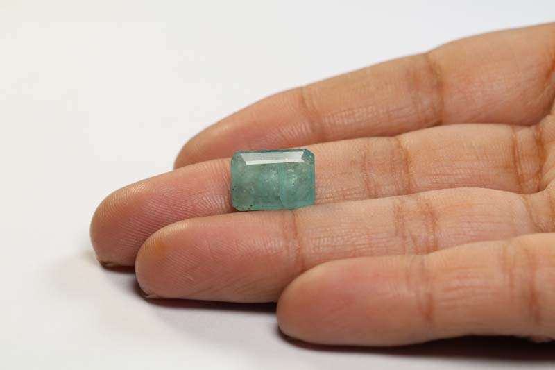 Emerald 5.86 Ct. 4 EMR11817 3 Emerald 5.86 Ct.