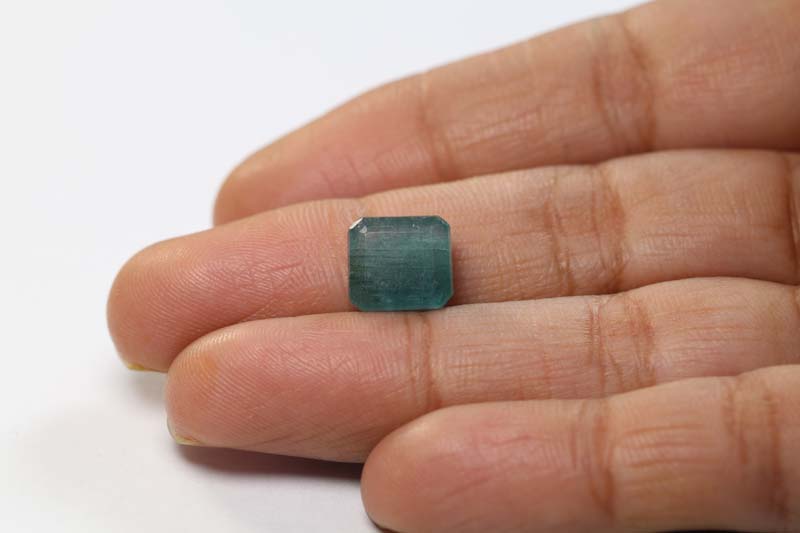 EMR11861 3 Emerald 3.94 Ct.