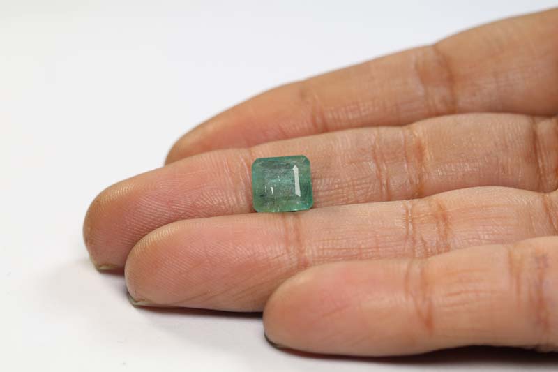 EMR11871 3 Emerald 3.14 Ct.