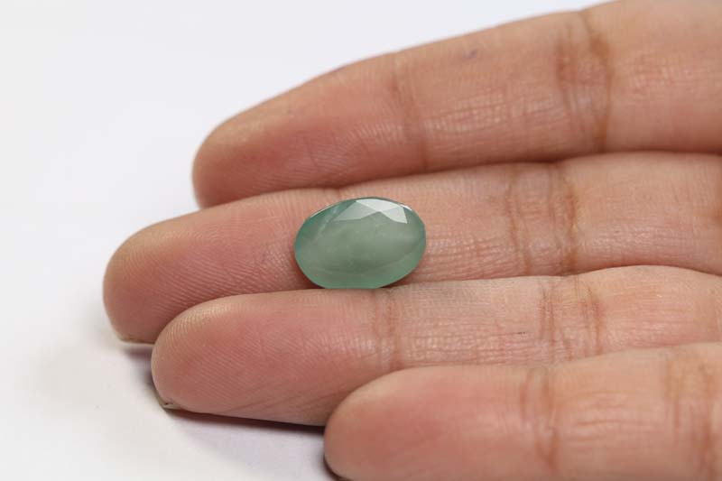 Emerald 4.99 Ct. 4 EMR11913 3 Emerald 4.99 Ct.