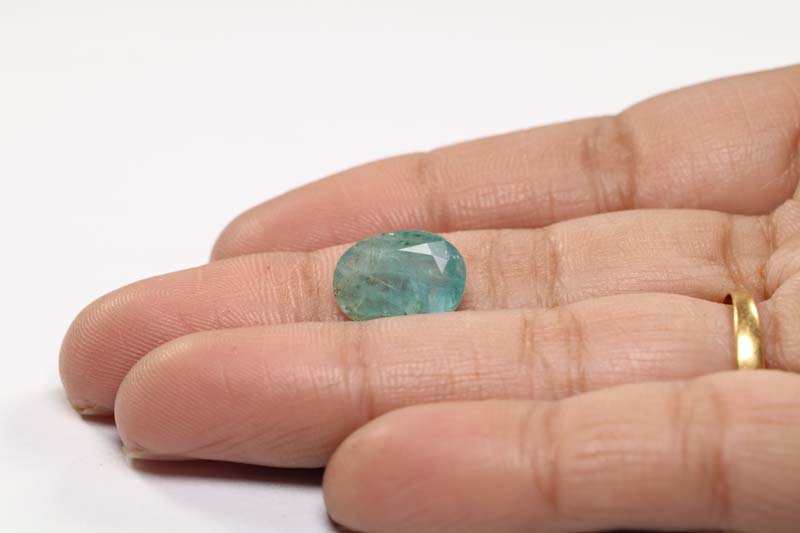 Emerald 4.65 Ct. 4 EMR11926 3 Emerald 4.65 Ct.