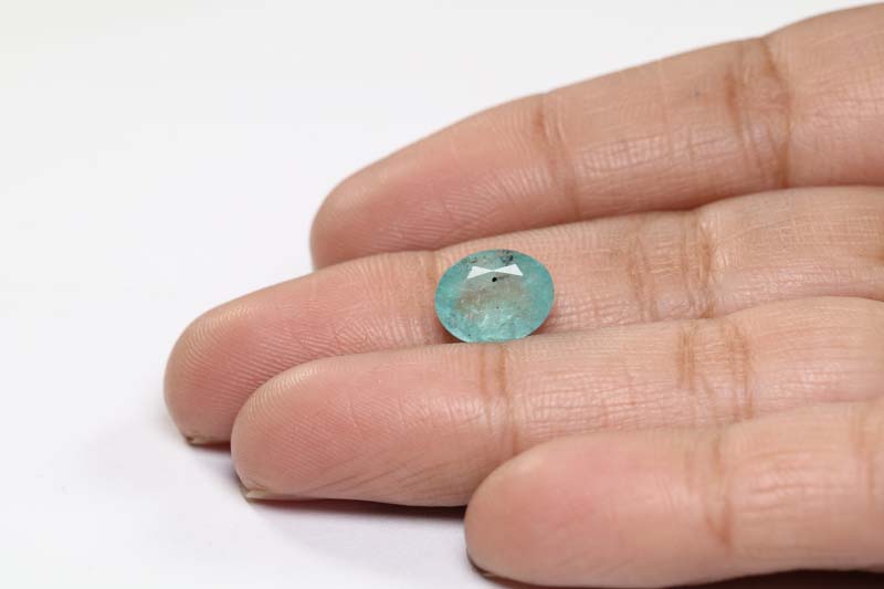 Emerald 2.8 Ct. 4 EMR11967 3 Emerald 2.8 Ct.