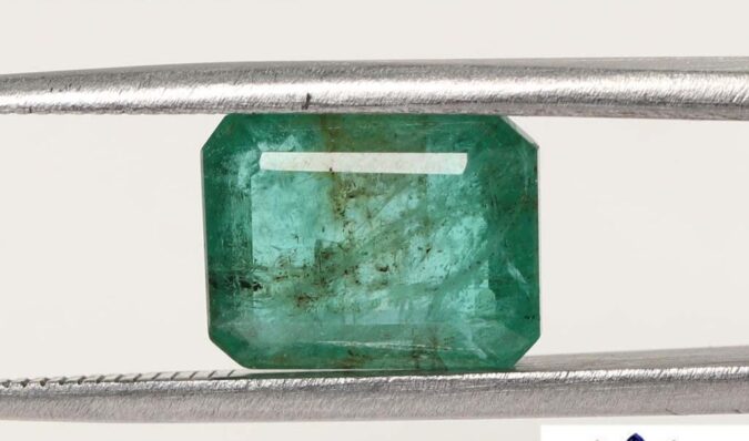 Emerald 3.92 Ct. 1 EMR12398 1 e1682938133277 Emerald 3.92 Ct.