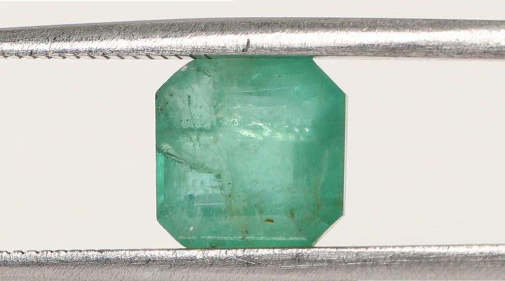 Emerald 2.73 Ct. 2 EMR12420 1 e1682938886774 Emerald 2.73 Ct.
