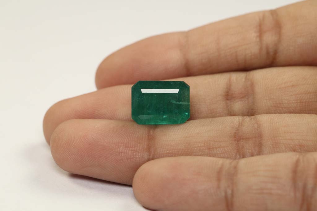 Emerald 13.19 Ct.