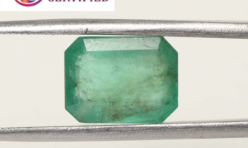 Emerald 5.11 Ct.