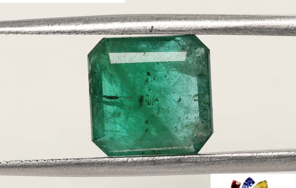 Emerald 4.39 Ct.