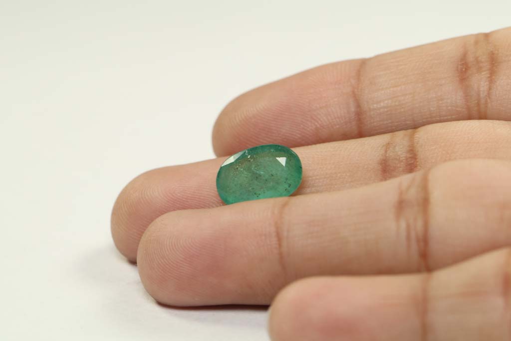 Emerald 4.16 Ct. 4 EMR12532 3 Emerald 4.16 Ct.