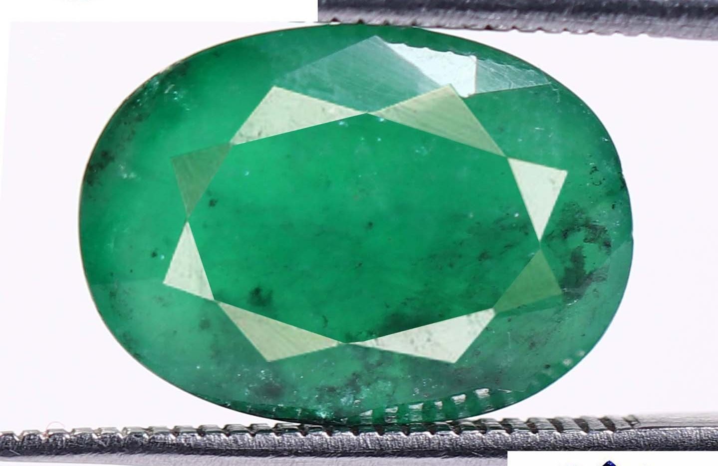 Emerald 5.56 Ct.