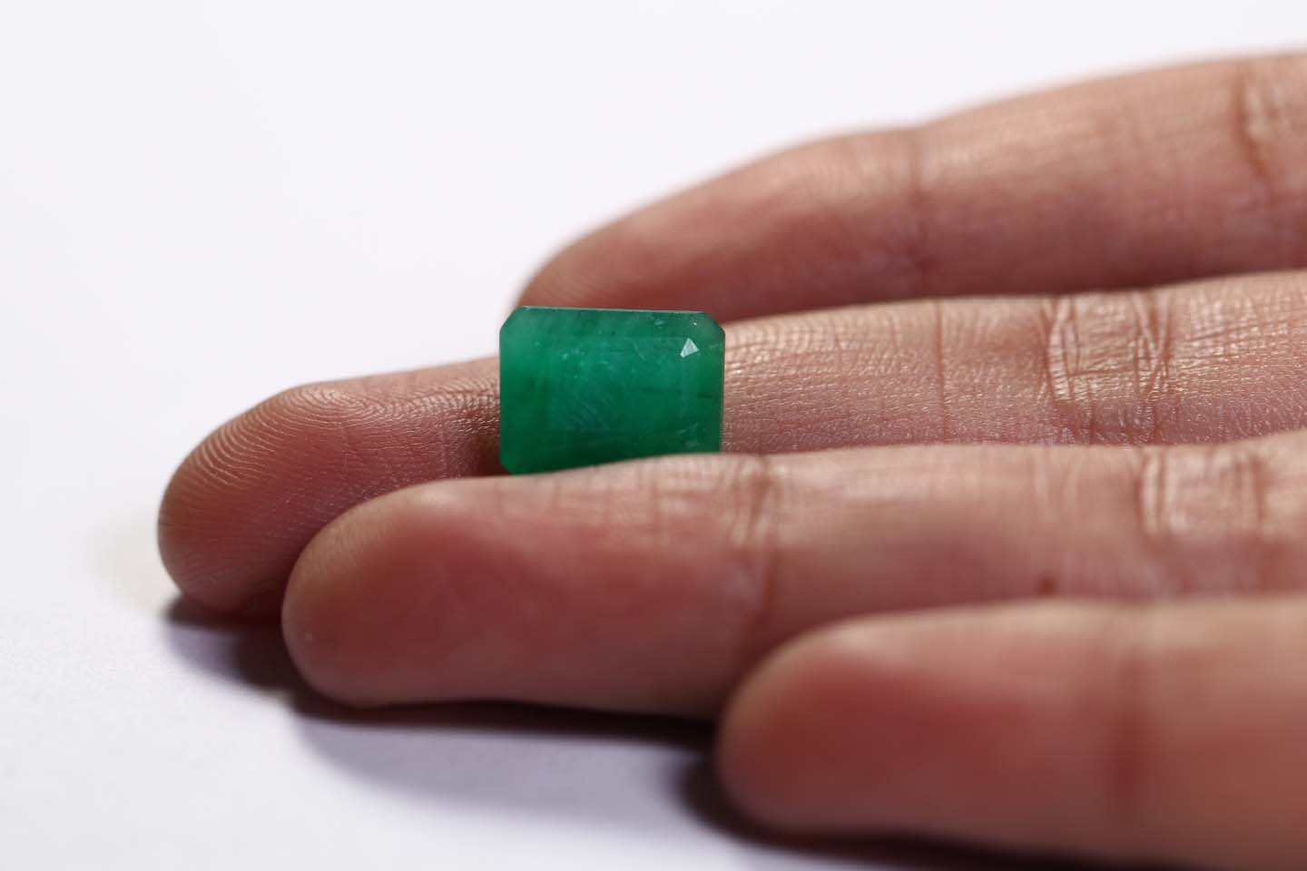 EMR7872 3 Emerald 3.36 Ct.