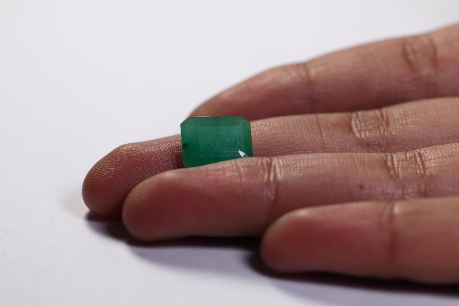 EMR7884 3 scaled 1 Emerald 3.53 Ct.