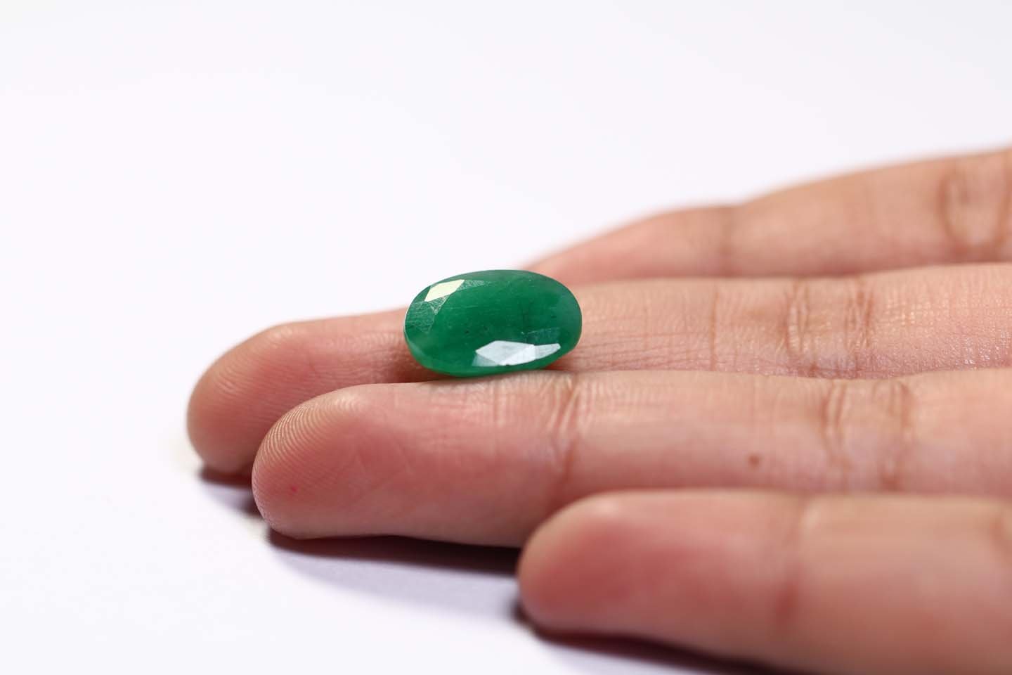 EMR7892 3 Emerald 5.3 Ct.