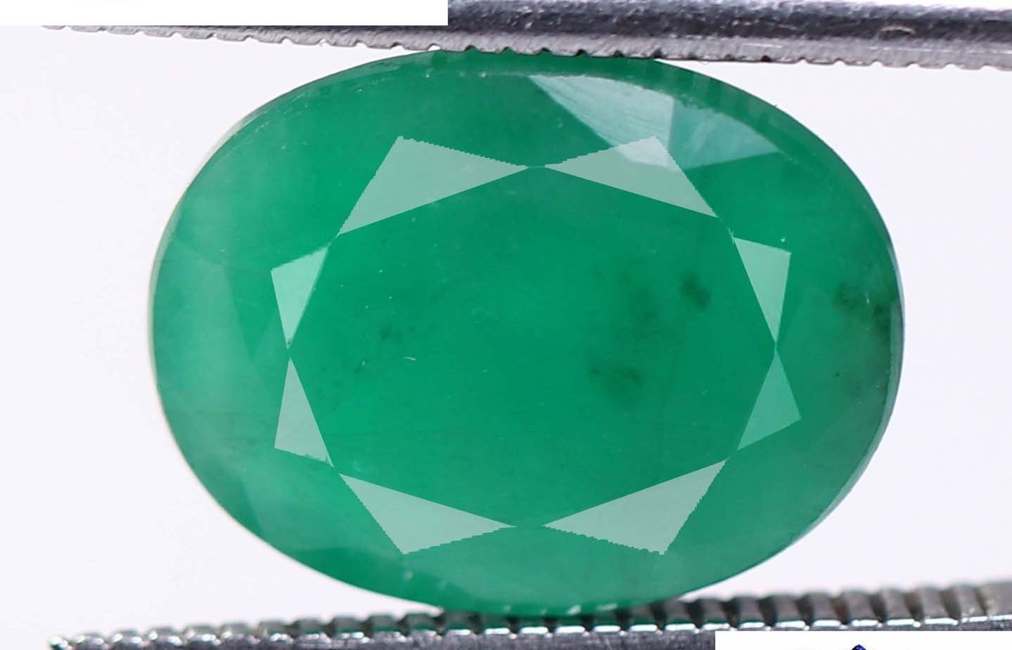 Emerald 5.31 Ct.