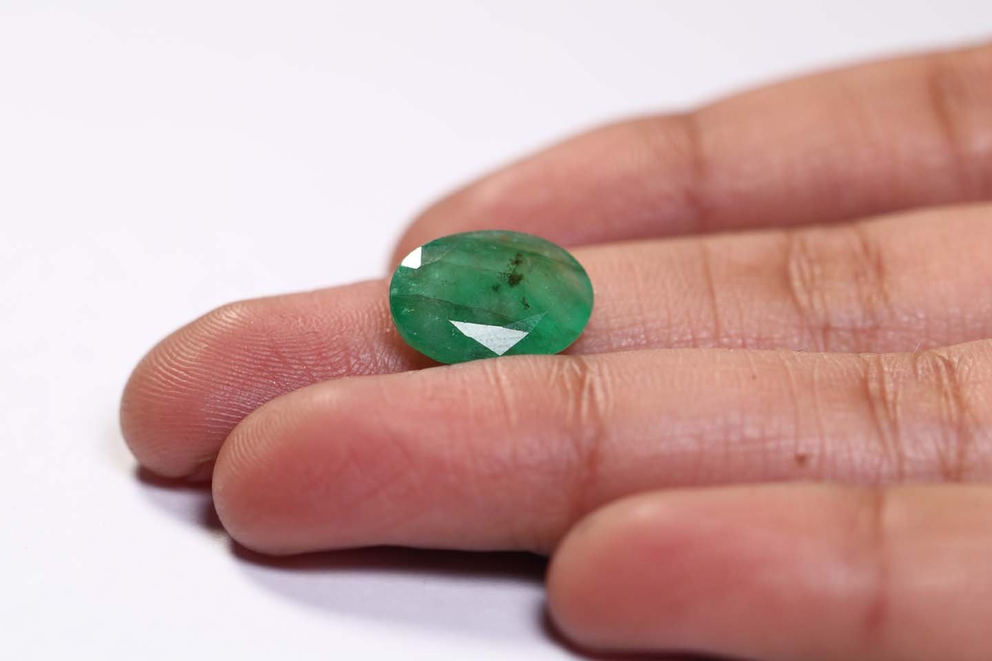 EMR7960 3 Emerald 4.06 Ct.
