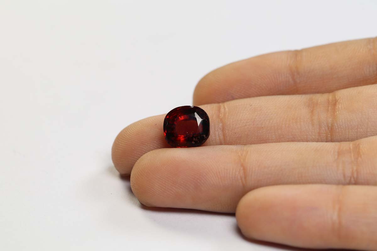 Hessonite (Gomed) 3.59 Ct. 4 GMD4496 3 Hessonite (Gomed) 3.59 Ct.