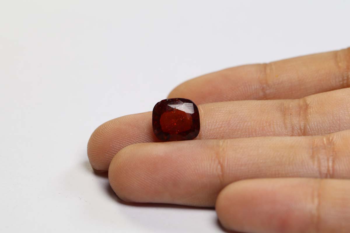 GMD4525 3 Hessonite (Gomed) 4.64 Ct.