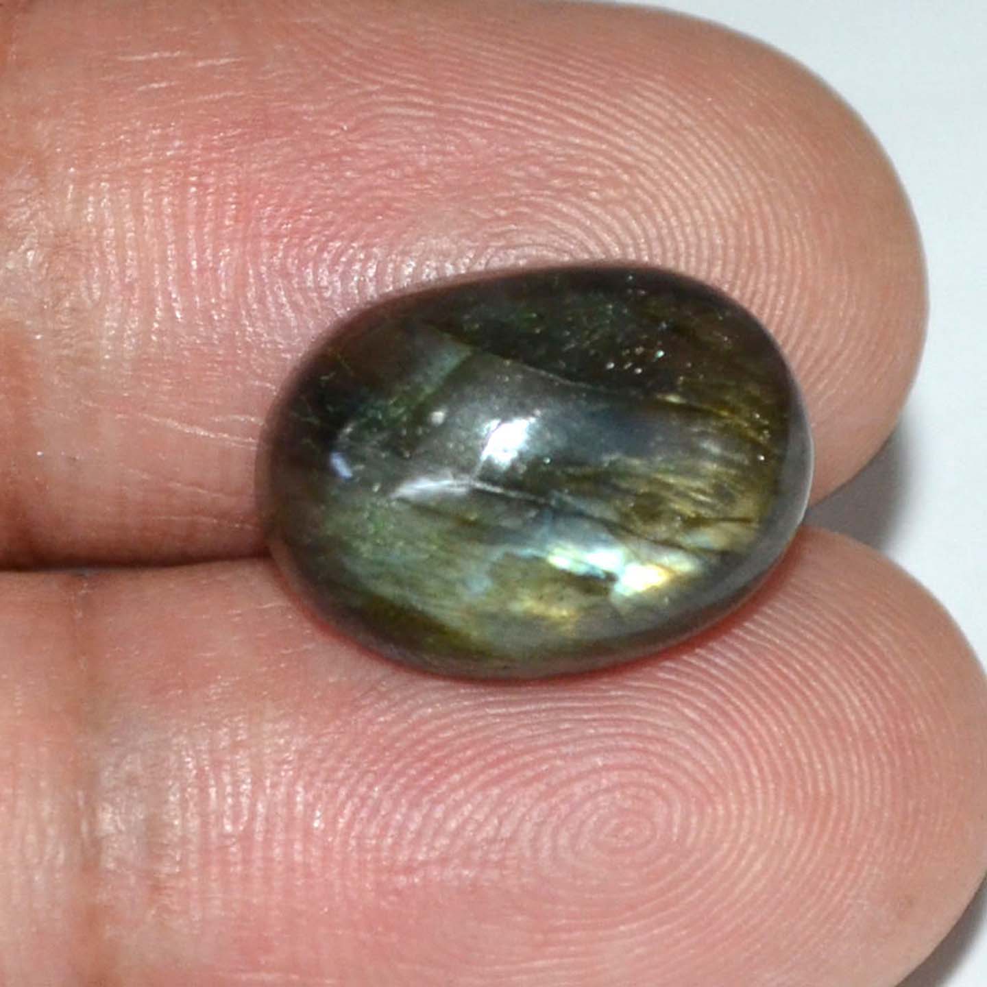 Labradorite 9.38 Ct. 4 LAB130 3 Labradorite 9.38 Ct.