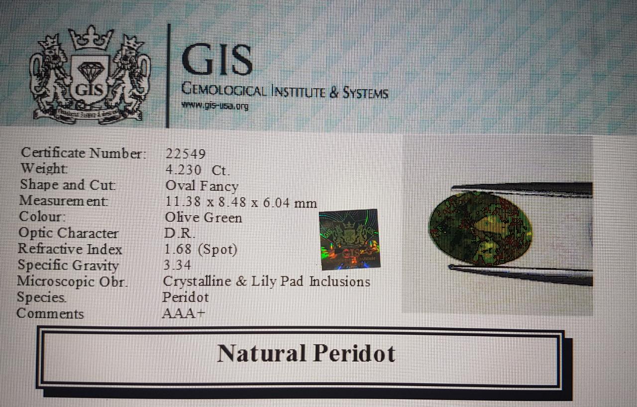 NPD385 4 Peridot 4.23 Ct.
