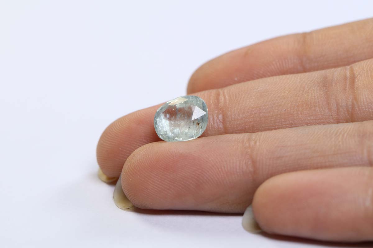 NSP644 3 Sapphire 4.3 Ct.