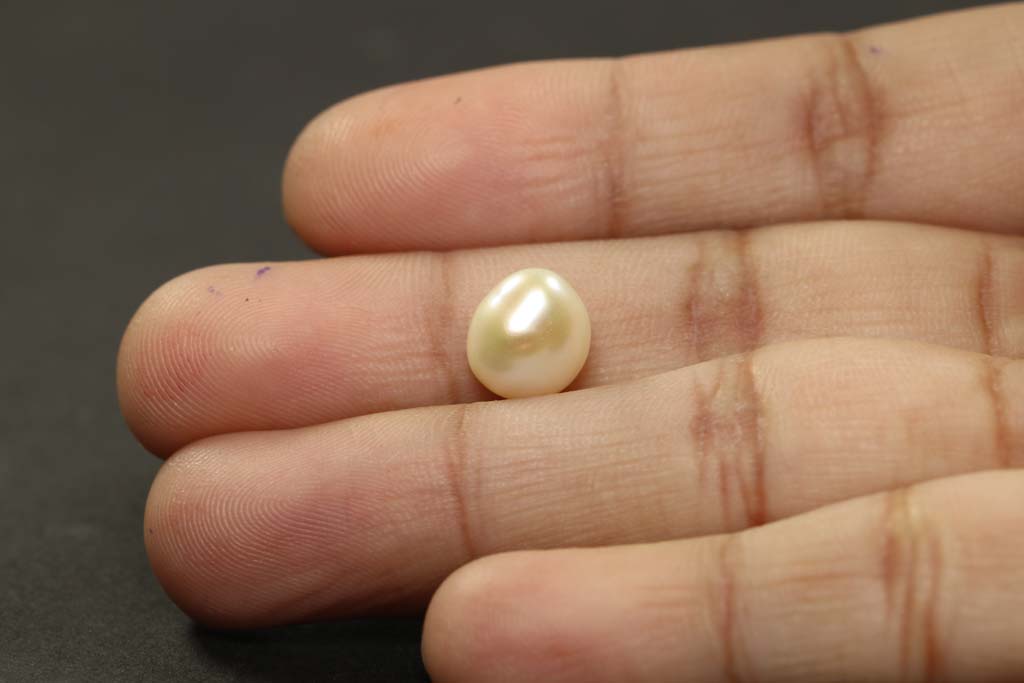 PEARL 4.23 Ct.