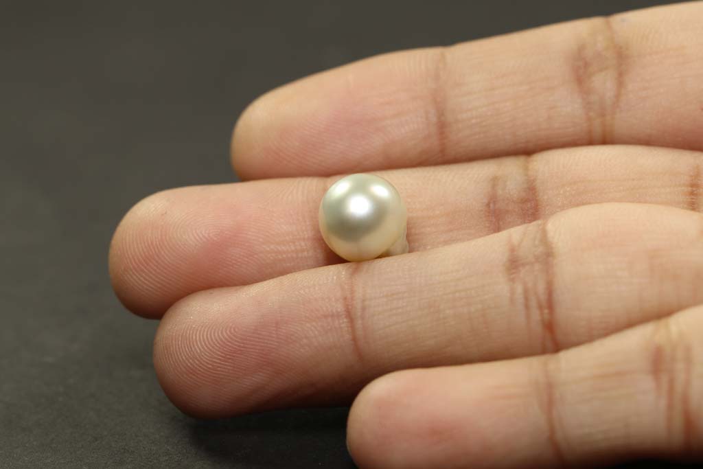 PEARL 6.65 Ct.