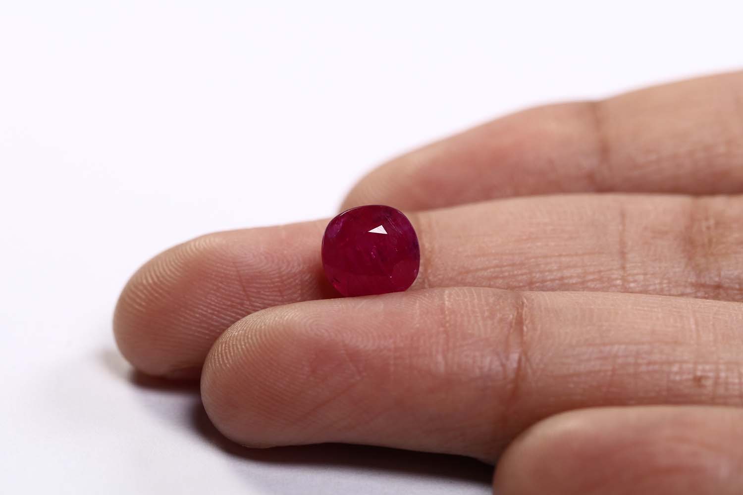 RUB4705 3 Ruby 2.48 Ct.