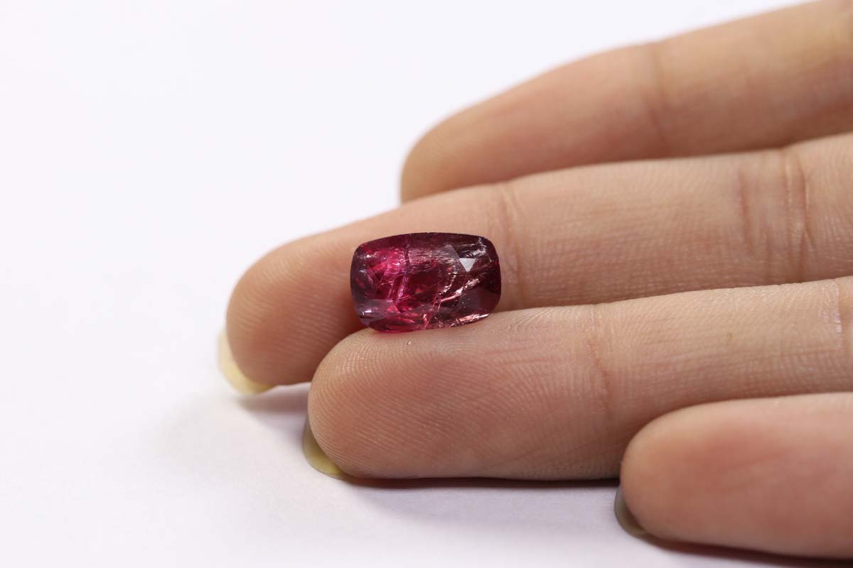 Spinel 4.61 Ct.