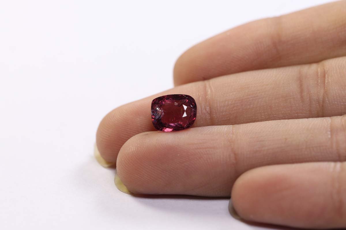 Spinel 3.08 Ct.