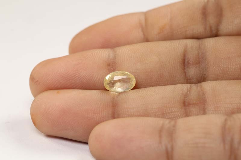 Yellow Sapphire 2.88 Ct. 4 YSP8435 3 Yellow Sapphire 2.88 Ct.