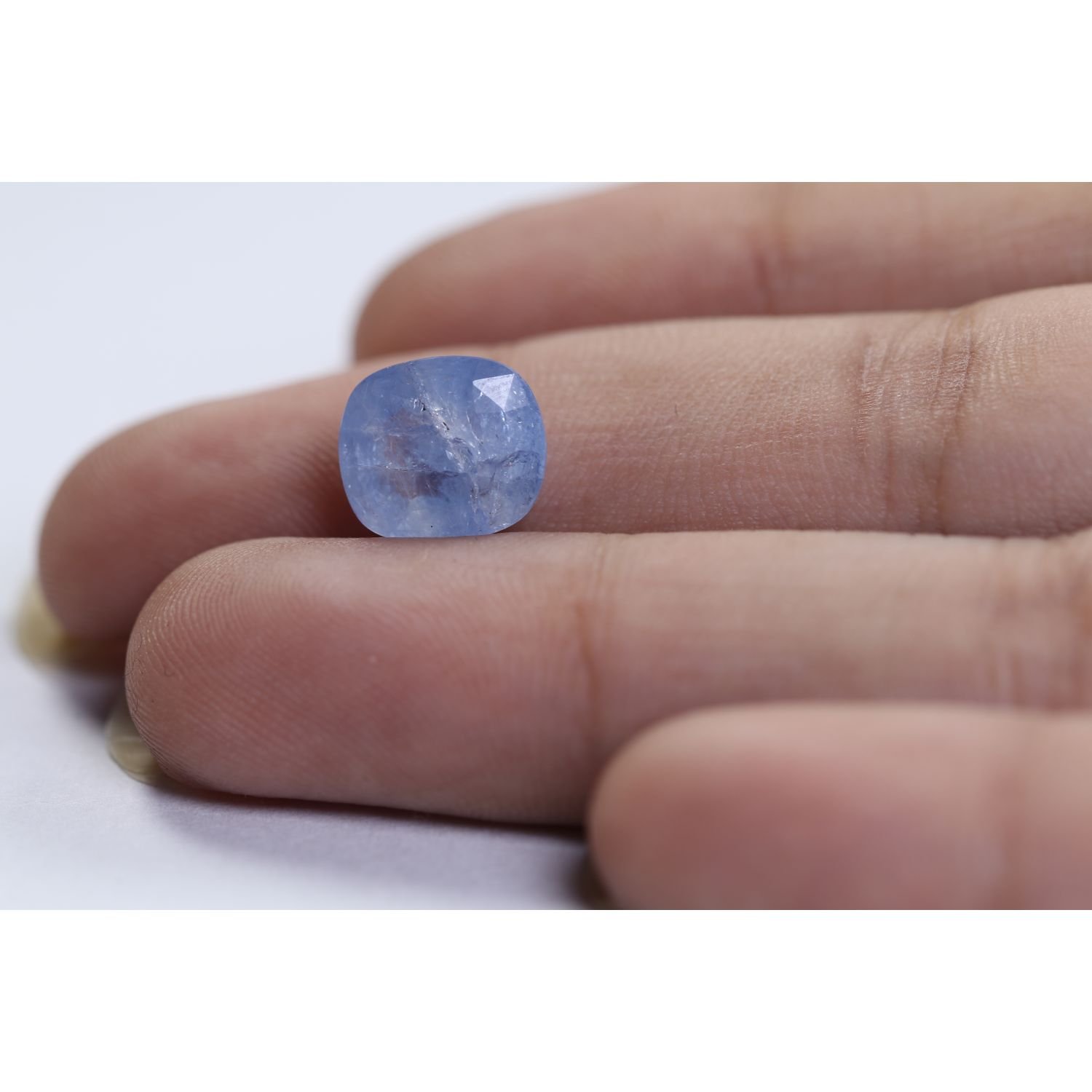 Blue Sapphire 3.98 Ct.