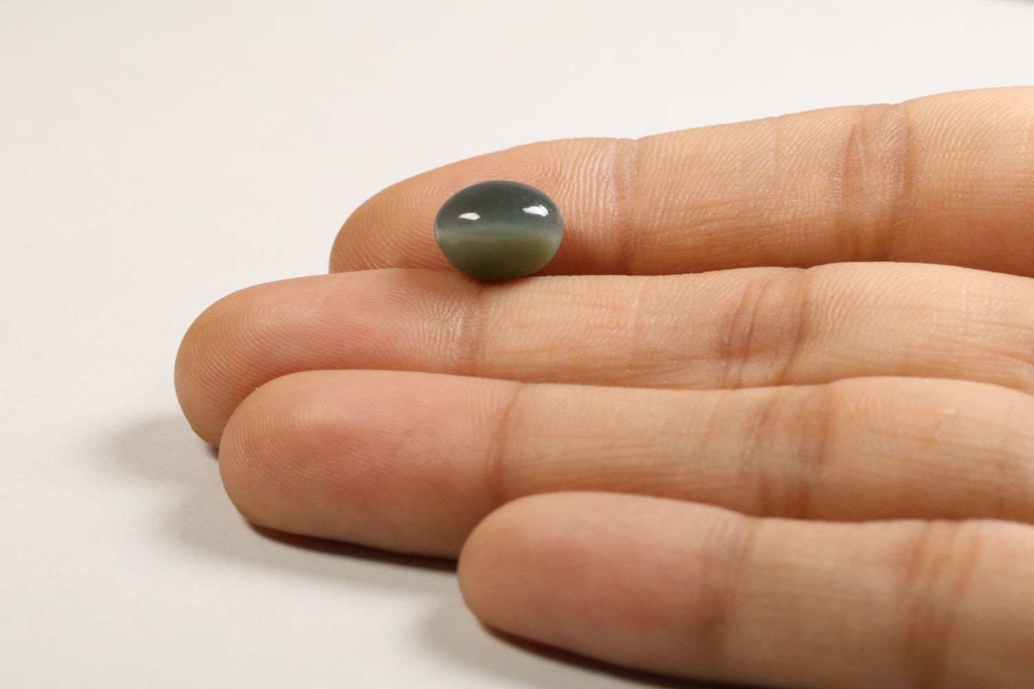 CE1557 3 Cat's Eye 3.98 Ct.