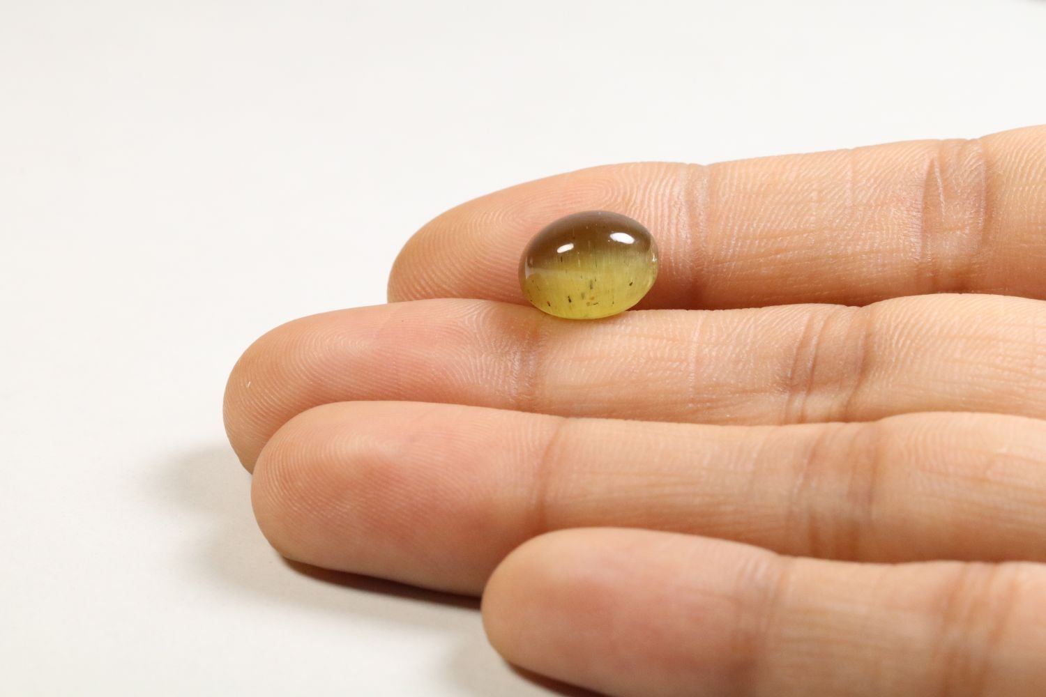 CE1571 3 Cat's Eye 5.06 Ct.