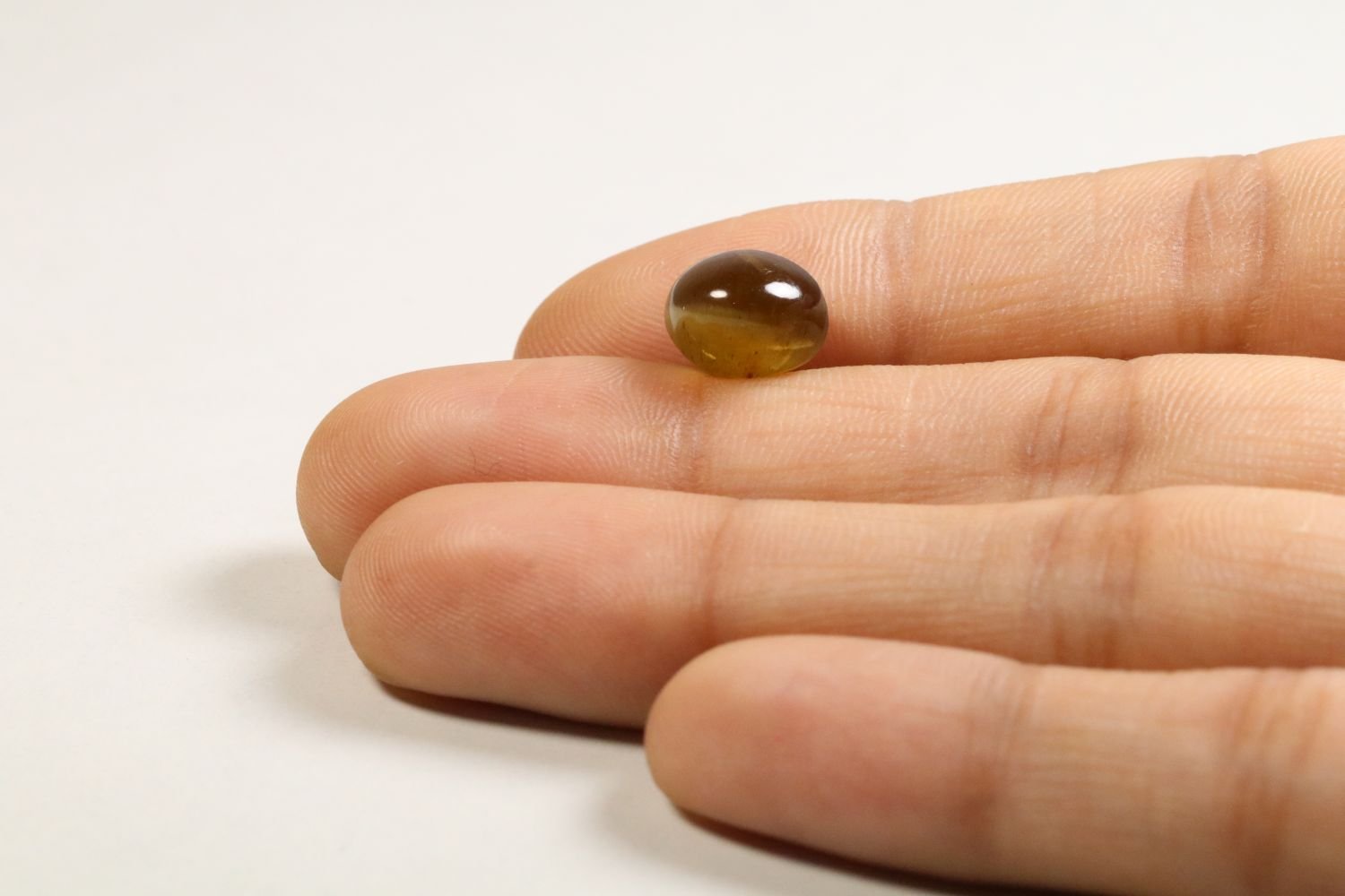 CE1585 3 Cat's Eye 5.51 Ct.