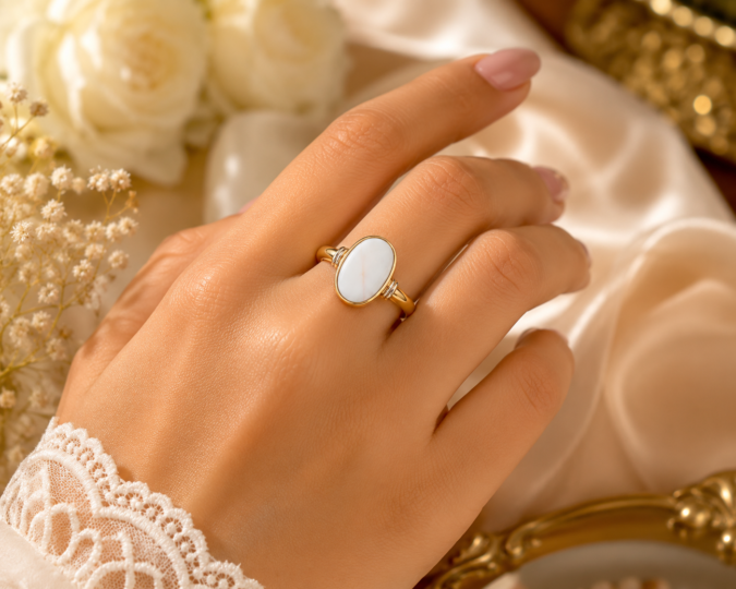 Opal Ring Rs. 2190/- (7+ Ratti)