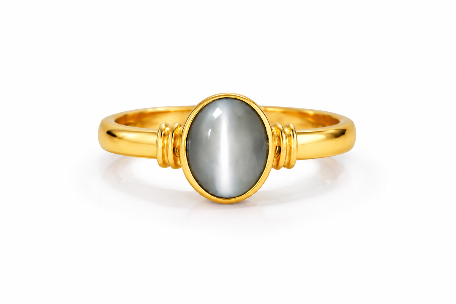 Natural Cat's Eye (Lehsunia) Ring (7+ Ratti)
