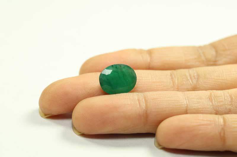 EMR13049 3 1 Emerald 5.6 Ct.