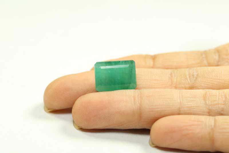 EMR13064 3 1 Emerald 8.5 Ct.