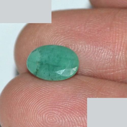 EMR8464 3 Emerald 1.88 Ct.