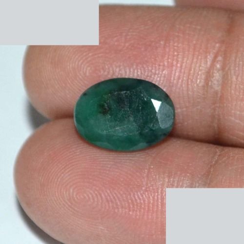 EMR8868 3 Emerald 3.86 Ct.