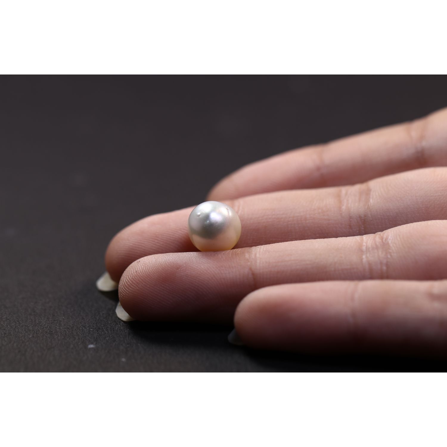 PEARL 5.71 Ct.
