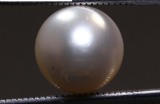 PEARL 6.49 Ct.
